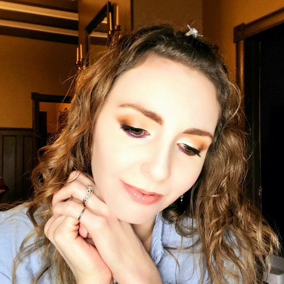 Meet your Posher - Picture 14 of 16